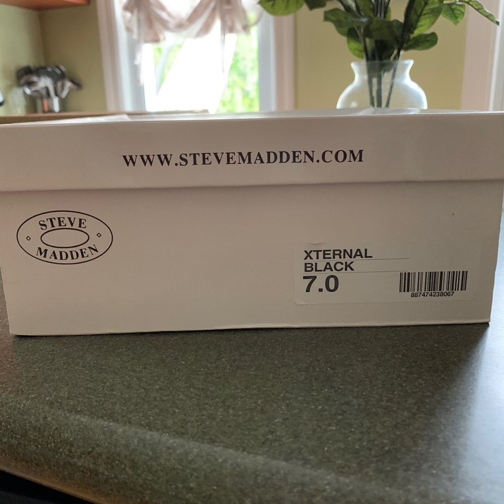 Steve Madden shoes